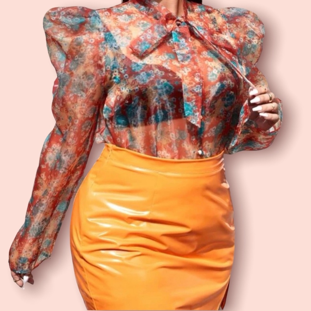 Floral print Tie neck, gigot sleeve shirt